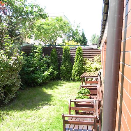Pokoje Goscinne Zenon Nogal Swinoujscie Exterior foto